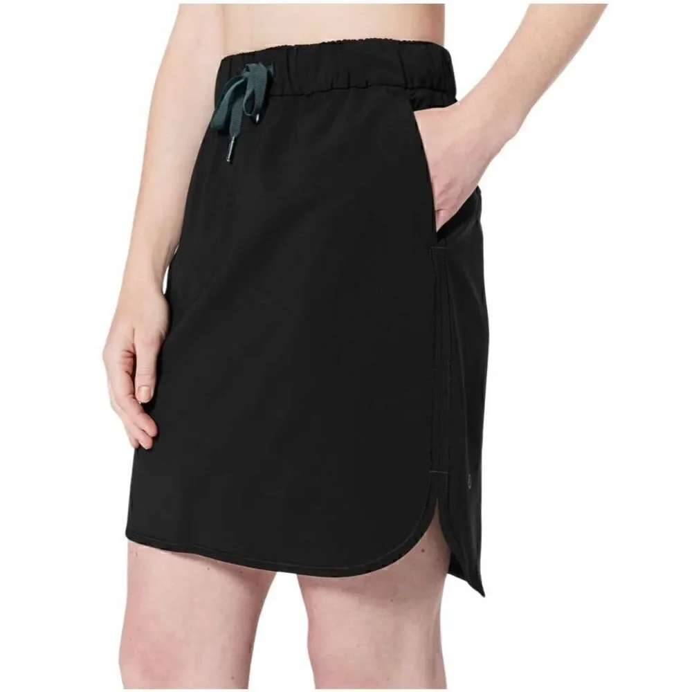 Lululemon On The Fly Skirt 21 Black Size 6 Travel Pull On Stretch $88.00
